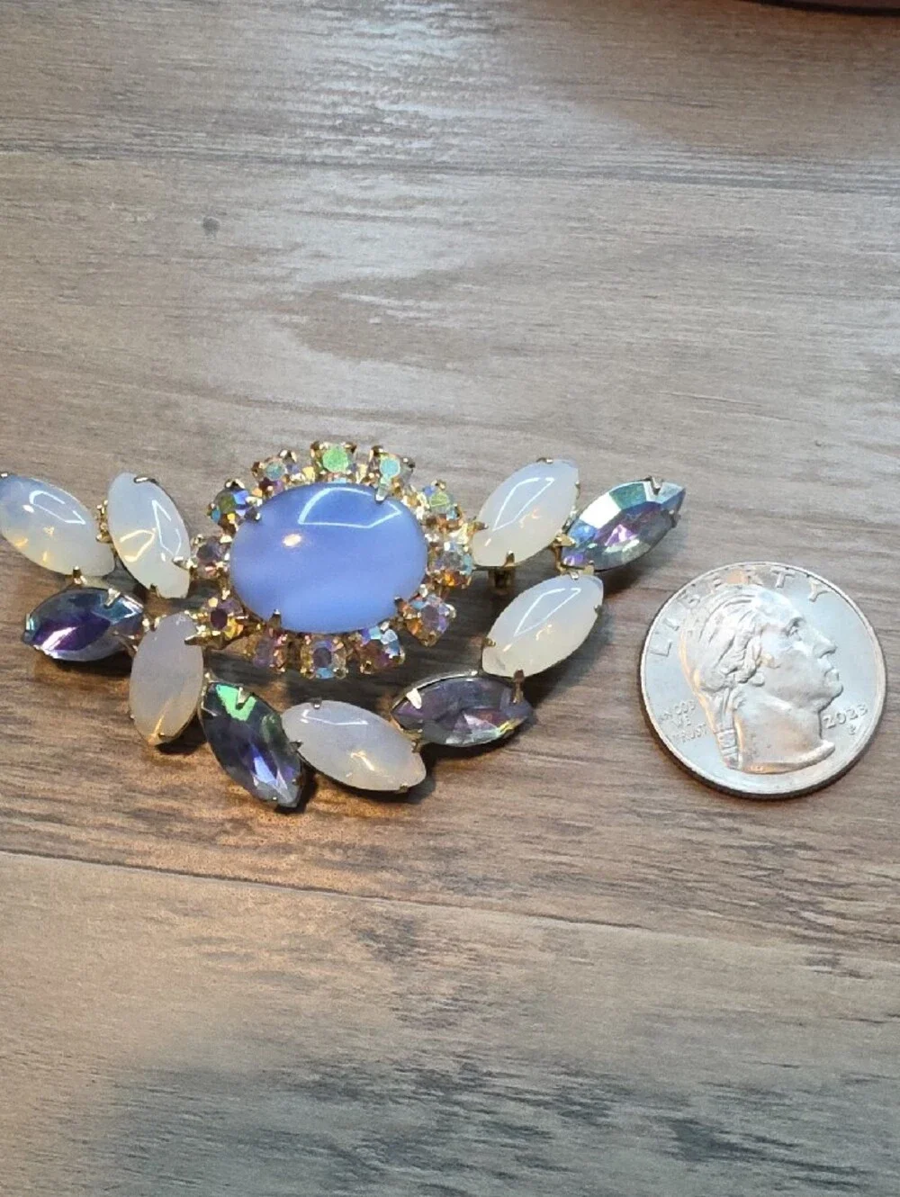 N/A charming opalescent